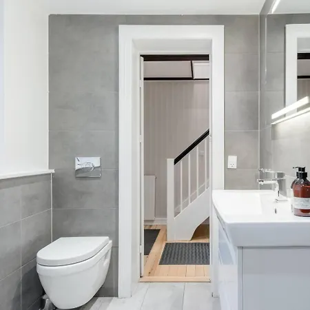 아파트 Connected Luxury In Historical Townhouse 코펜하겐