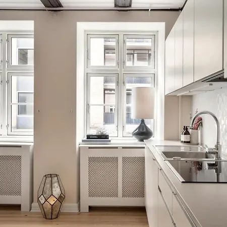 아파트 Connected Luxury In Historical Townhouse *