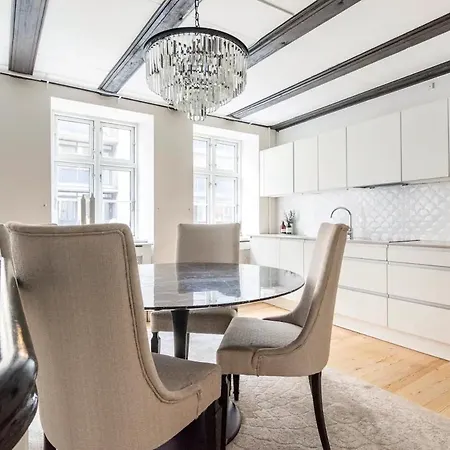 Connected Luxury In Historical Townhouse