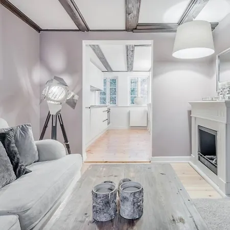 Connected Luxury In Historical Townhouse Apartment